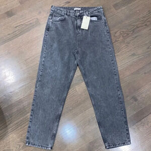 High raise mom jeans